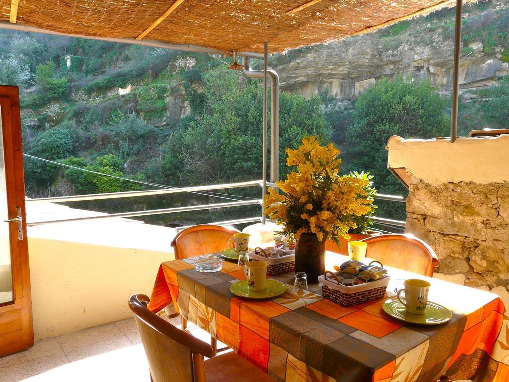 Apartamento Il Ruscello Dolceacqua Habitación foto