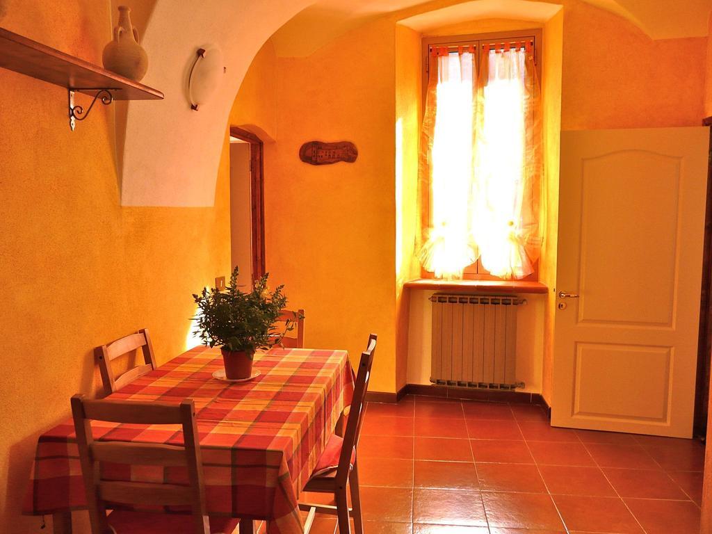 Apartamento Il Ruscello Dolceacqua Habitación foto